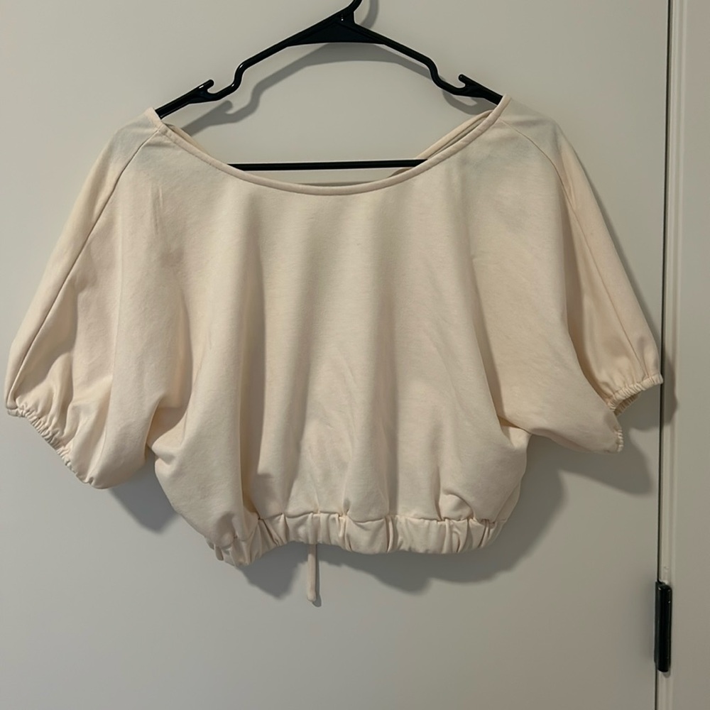 Women’s backless shirt